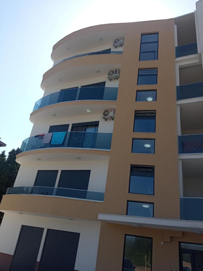 Apartman Ami อุลซิน ภายนอก รูปภาพ